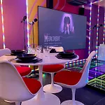 Capsule Karaoke - Jacuzzi - Nintendo Switch 2 - Projecteur Apartamento Valenciennes