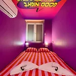 Apartamento Capsule Karaoke - Jacuzzi - Nintendo Switch 2 - Projecteur