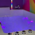 Apartamento Capsule Karaoke - Jacuzzi - Nintendo Switch 2 - Projecteur