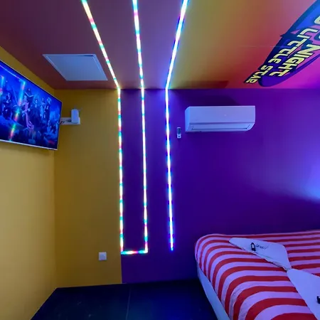 Capsule Karaoke - Jacuzzi - Nintendo Switch 2 - Projecteur