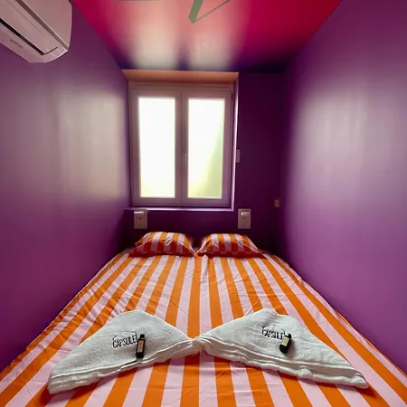 Capsule Karaoke - Jacuzzi - Nintendo Switch 2 - Projecteur Apartman Valenciennes