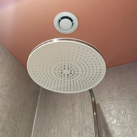 Capsule Karaoke - Jacuzzi - Nintendo Switch 2 - Projecteur *