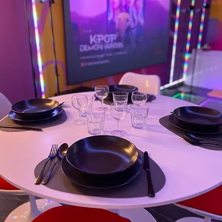 Capsule Karaoke - Jacuzzi - Nintendo Switch 2 - Projecteur *