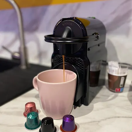 Capsule Karaoke - Jacuzzi - Nintendo Switch 2 - Projecteur *